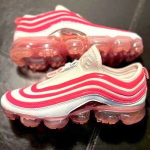 Nike Air VaporMax 97 GS Atmosphere Grey/University Red Zipper Hybrid, Hyper Pink